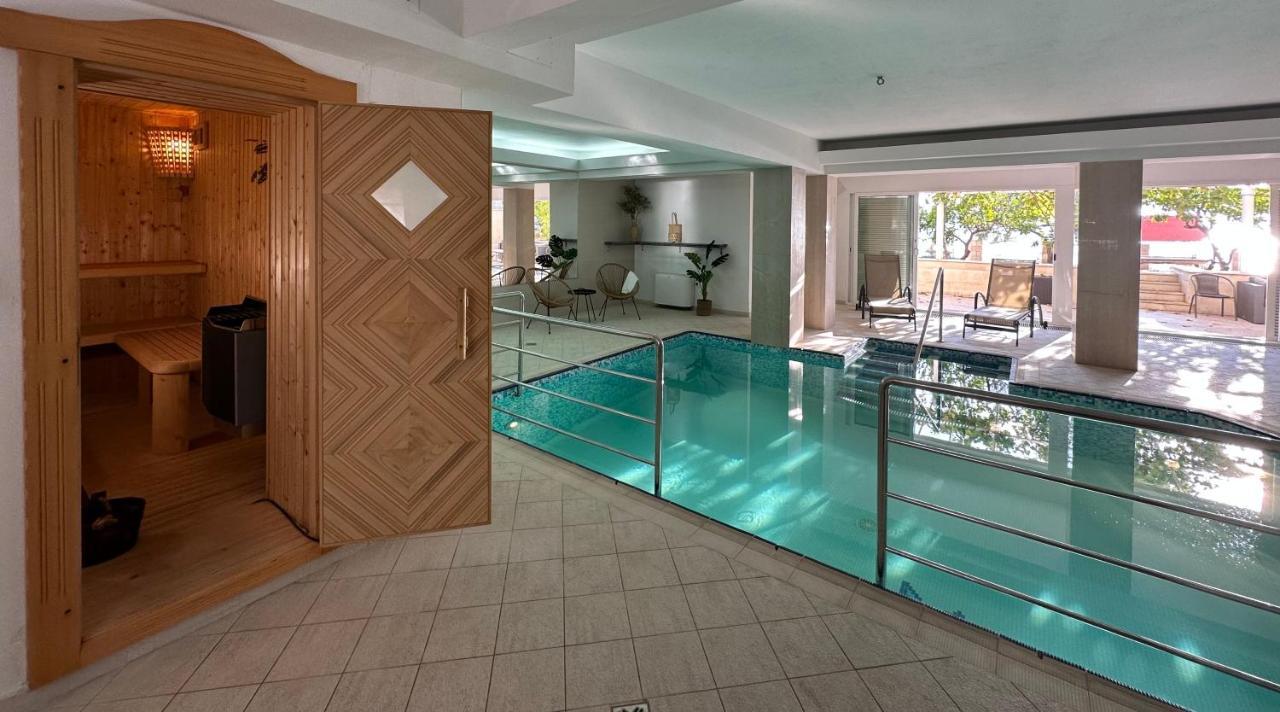 Luxury Seaside Villa With A Classic Mediterranean Olive Garden, A Fully Equipped Professional Kitchen, Pool, Sauna, Padle Boards And Canoe - Miolin Beach House Trogir Kültér fotó